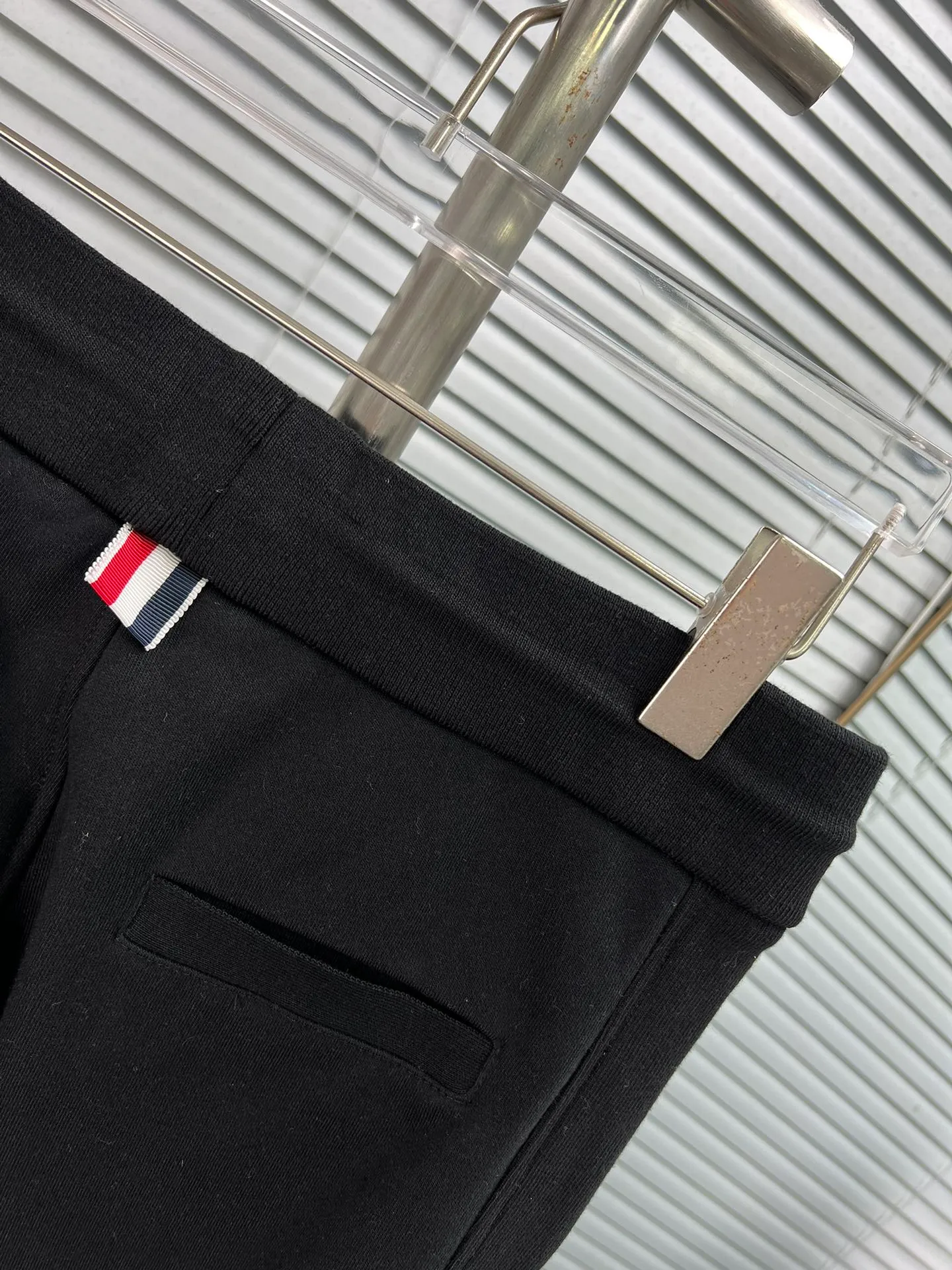 THOM BROWNE 👍 TB ， ， ， 。 zp， ， ， ， 、Breathable、 ； ， ， ， ， ， ， 。 ， 99 ！ TB 🤙 Sizes：012345 ：Navy Blue Light Gray Black